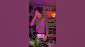*✧･ﾟimprovised live set with #intellijel sealegs and atlantis #synth + #abletonpush3
