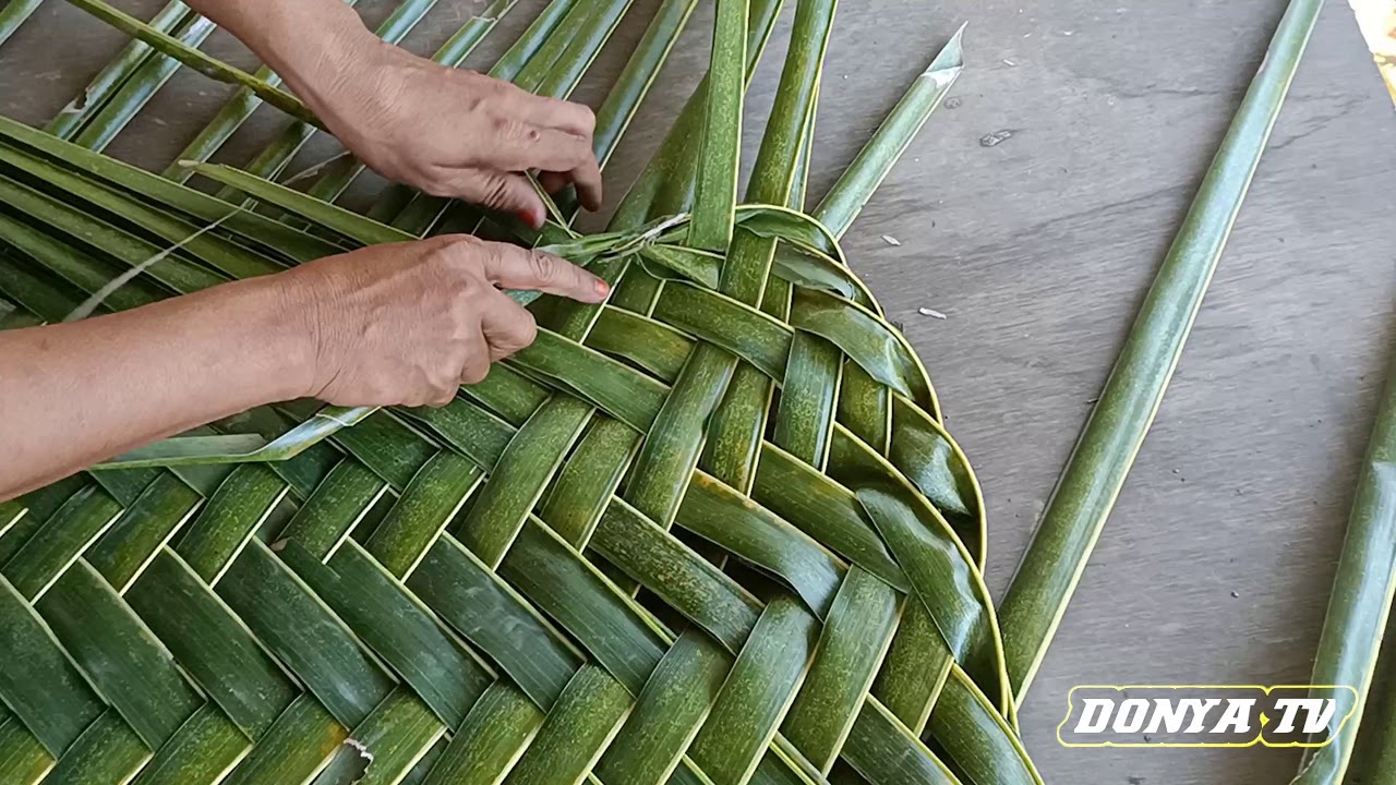 Tradisional Cara membuat Klangsah anyaman daun kelapa  