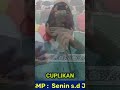 Anak Kecil Bercanda Di Dalam Masjid