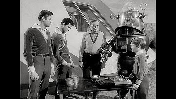 Robotoid Helps The Robinsons | Lost In Space (5/14)