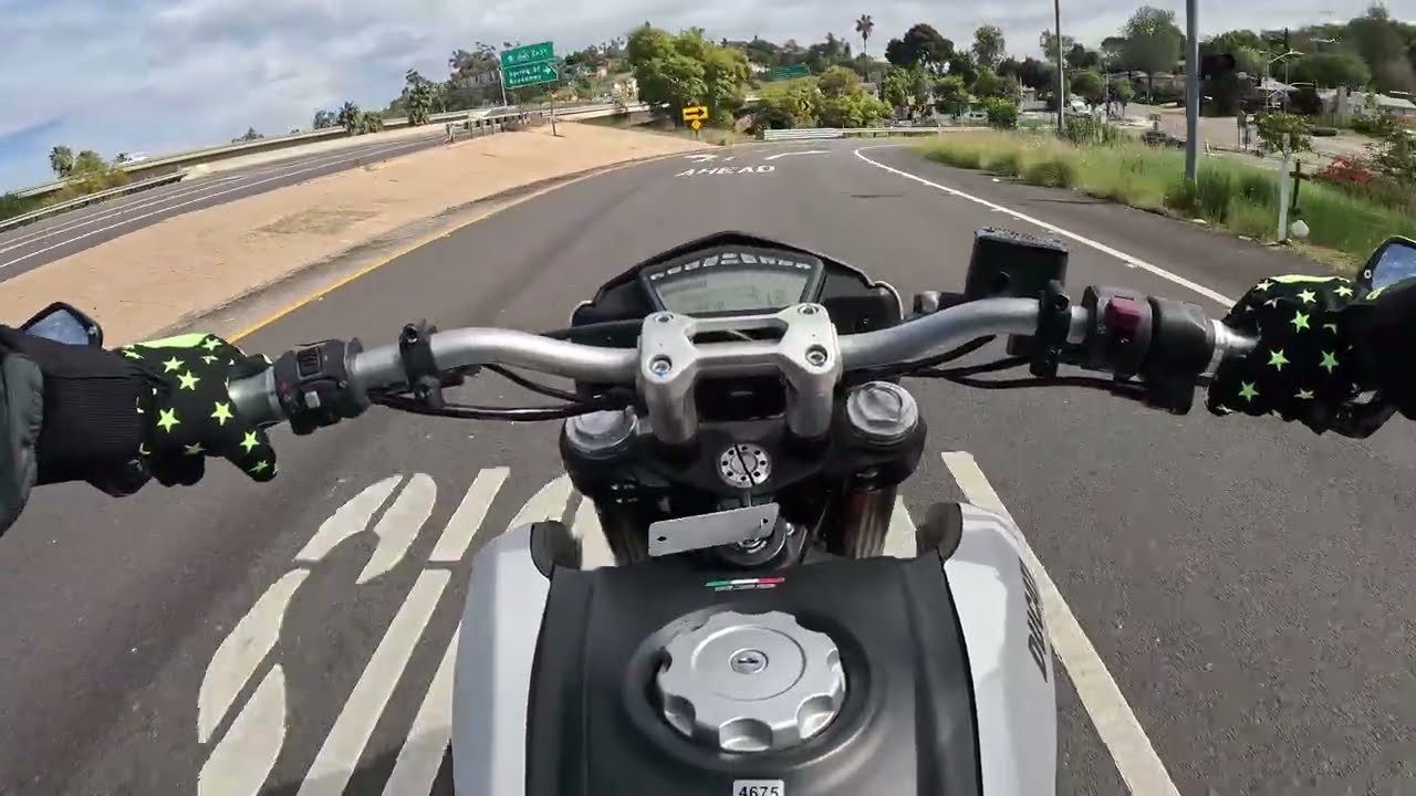2016 Ducati Hypermotard 939 | ONYX MOTO - YouTube