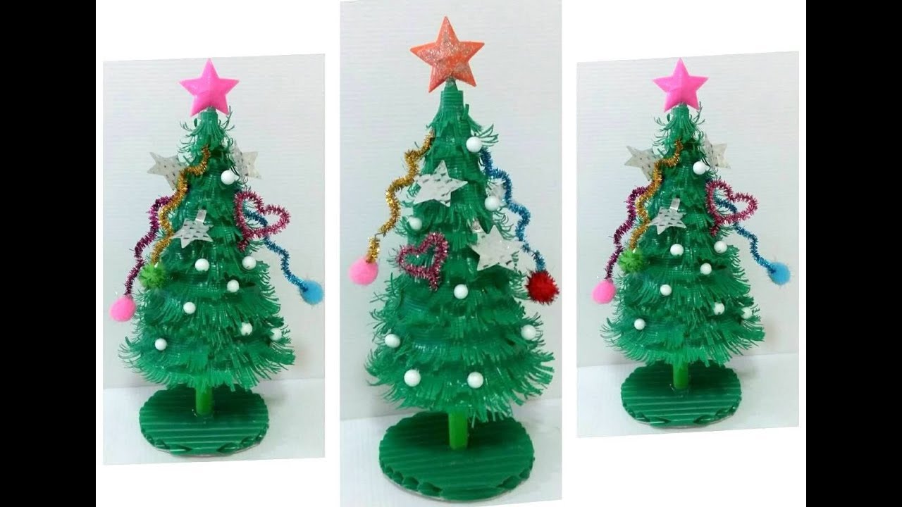 ต้นคริสต์มาสจากหลอด by มายมิ้นท์  Christmas tree from straws.