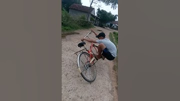 Đoàn Xiếc Đến Từ Bình Nghi thôn 3