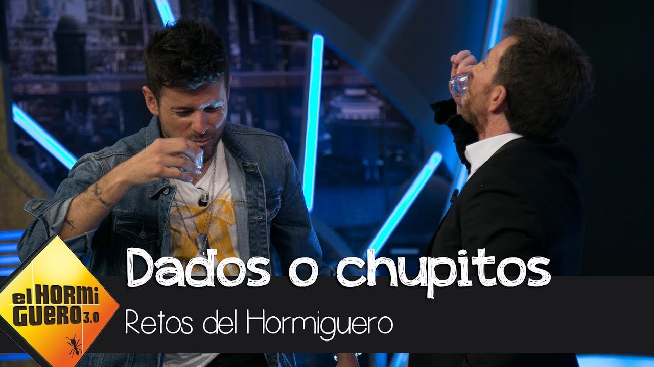 Pablo López y Pablo Motos se enfrentan en 'Dados o chupitos' - El Hormiguero 3.0