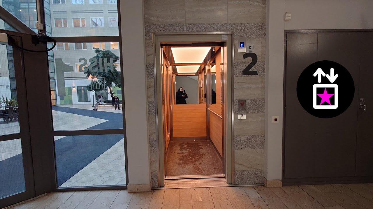 Danderyd, SWE: MODERNISED BY St Eriks Hiss - Traction Elevator at Svärdvägen 11, Mörby