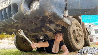 Buying a scrap car for $800, Beautiful village girl repairs restores, Repairs starter motor explodes