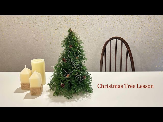 黒板アート　クリスマスツリー（アメリカンフラワーアレンジ　，ツリーリース） 黒板アート クリスマスツリー（アメリカンフラワーアレンジ