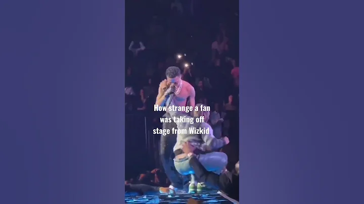 How securities took a fan away from Wizkid on stage  #shorts #wizkid #nigeria