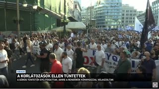 A korlátozások ellen tüntettek