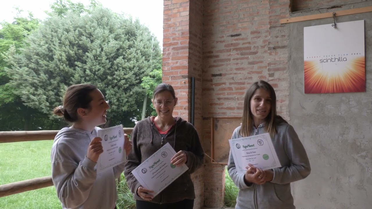 Corso Insegnante Yoga Torino 10 Yoga Planet: Recensione Gruppo Milano 21/22