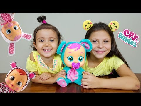 Ceylin & Ceren 'e Cry Babies Sürprizi - Learn Colors with Nursery Ryhmes Song Funny Video for Kids