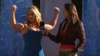 Girl Flex and kiss.avi