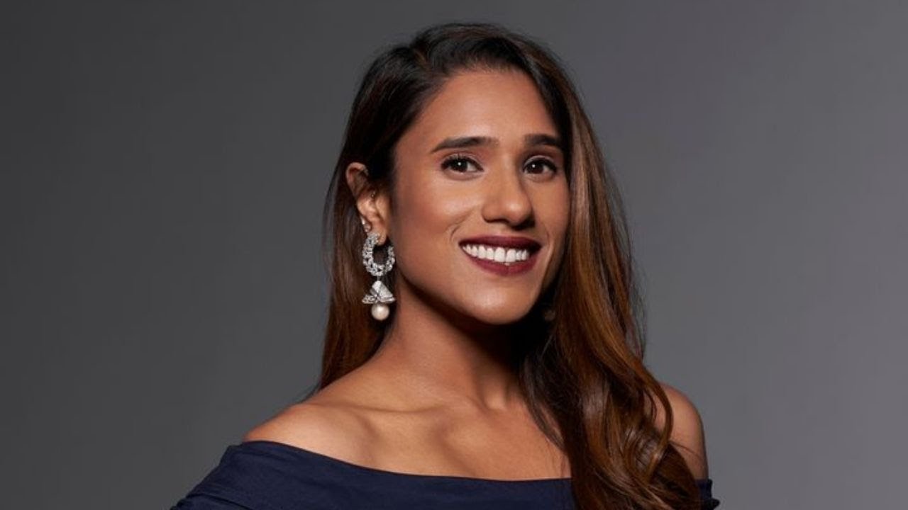 Love Is Blind Review & Discussion