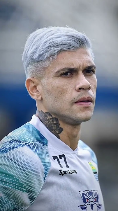 Maung Ciro Dengan Rambut Barunya #persibbandung #1933