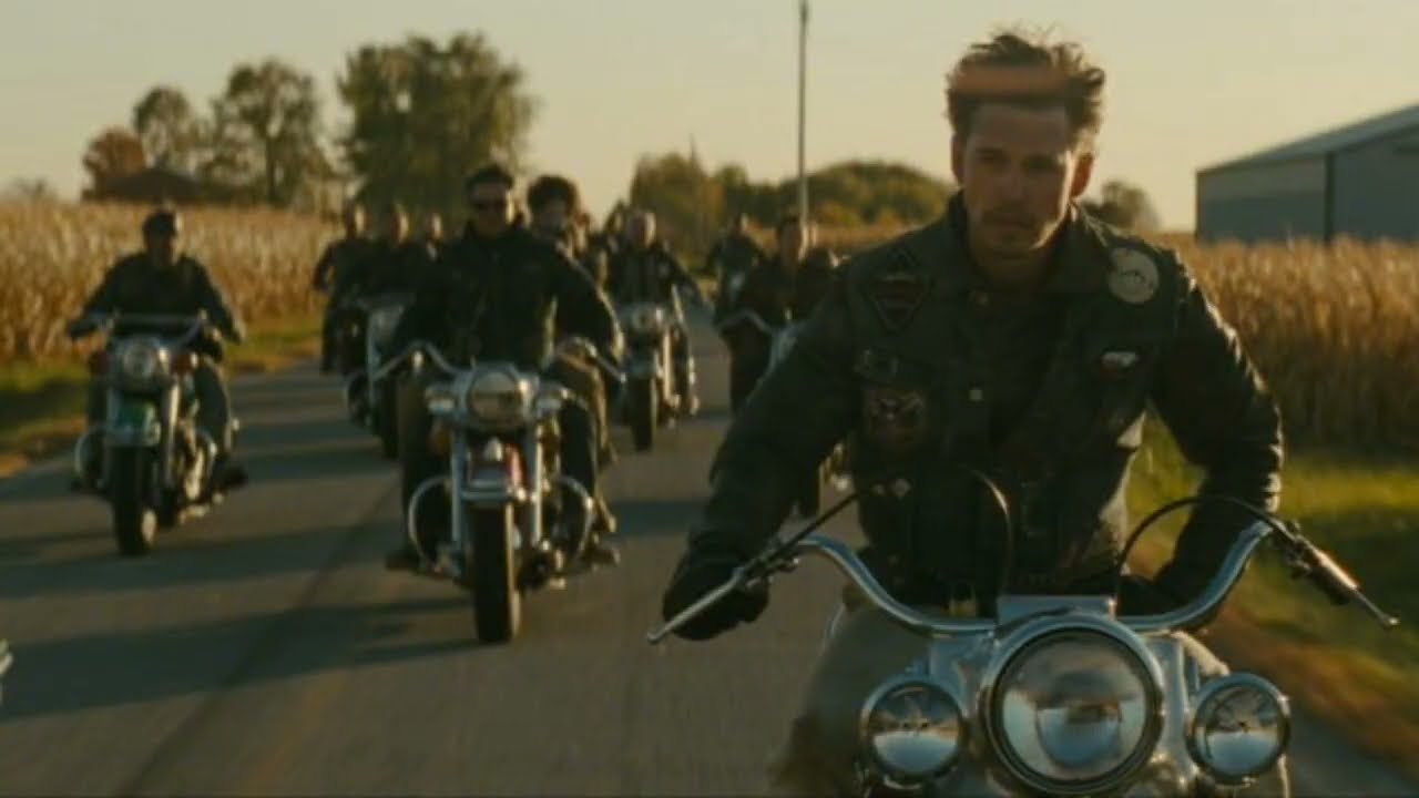 The Bikeriders : a motorcycle gang drama starring Austin Butler
