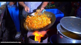 Insane Chinese Cooking Skills | Amazingly Delicious Street Food in India