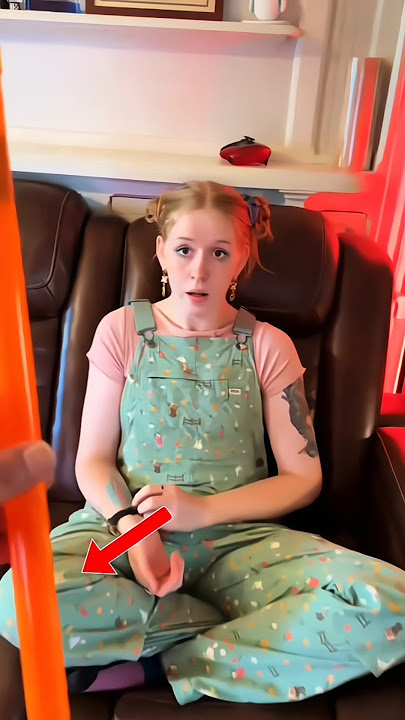 She always wants to vomit with this toy #shortvideo #pranks #funny