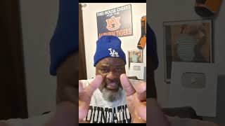 4xtras got spoety face looking crazy in da streets