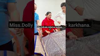 Famous celebrity saree draper miss. dolly jain visited our karkhana🎉  #handloom #HKVbenaras
