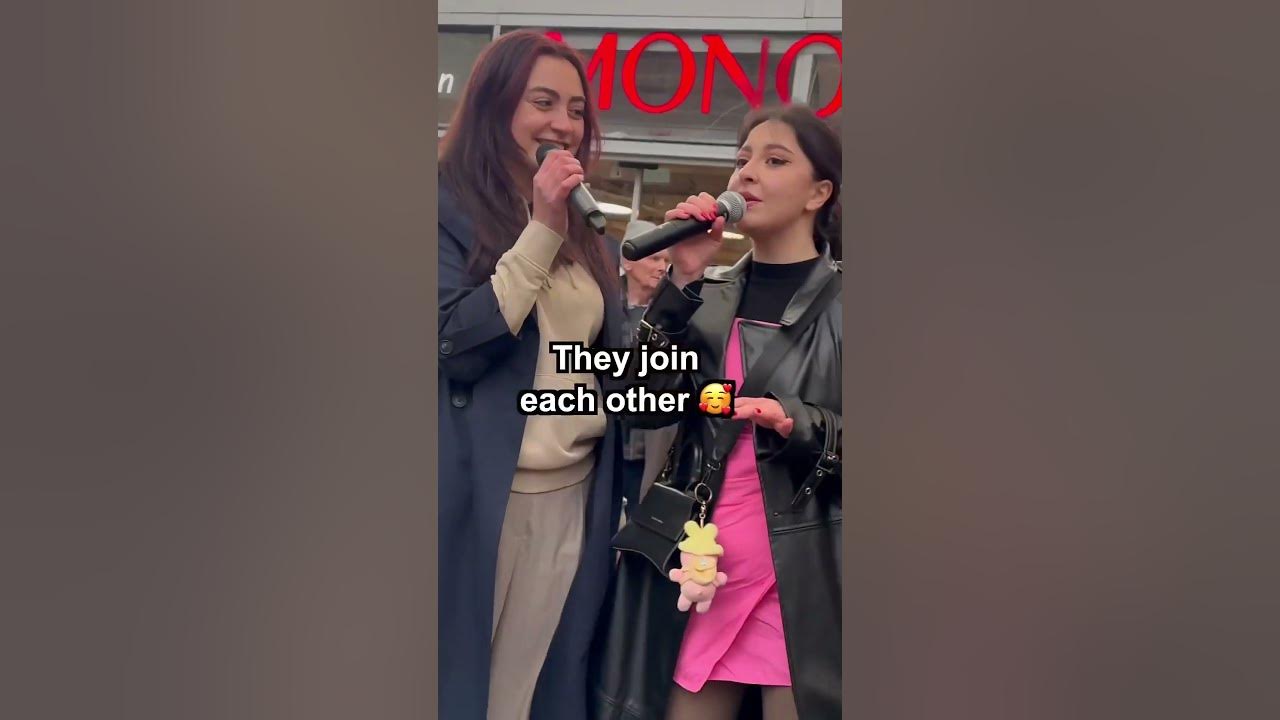 The most EPIC Carol of the Bells FLASHMOB 🤯 Everyone was shocked 😱#CarolOfTheBells #EpicPerformance