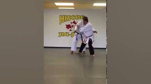 How to escape a bear hug from behind - Hiscoe Jiu Jitsu