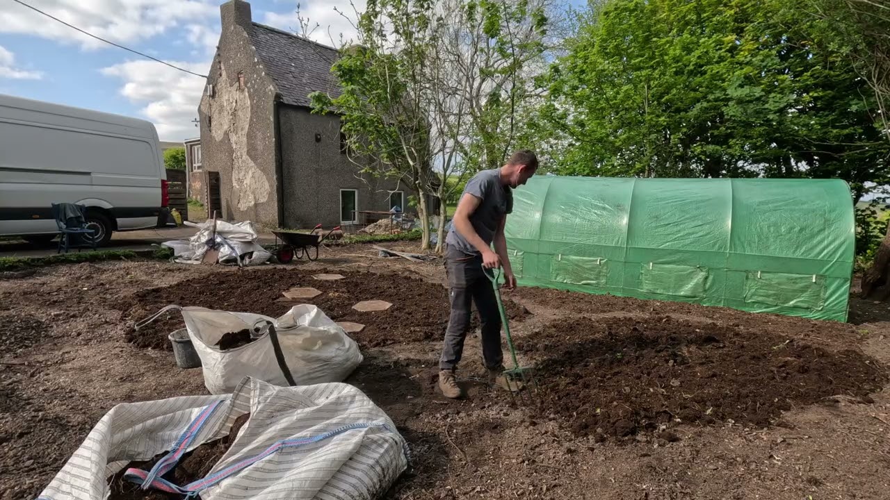 016: Finishing the Veg Patch | Saving a 17th Century Scottish Farmhouse