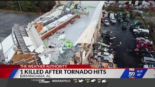 1 killed after tornado hits in Alabama