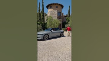 She decided AFEELA was enough for her, he had to be left behind. #AFEELApartner #sonyhondamobility