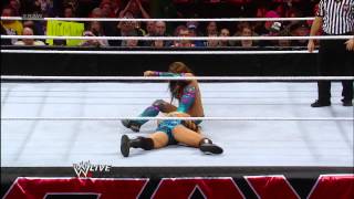 Layla vs. Kaitlyn - Divas Championship No. 1 Contender's Match: Raw, Nov. 12, 2012