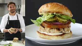 Thomas joseph shares his tips to prevent turkey burgers from shrinking
and drying out, while keeping them amazingly juicy. get the recipe:
https://www.martha...