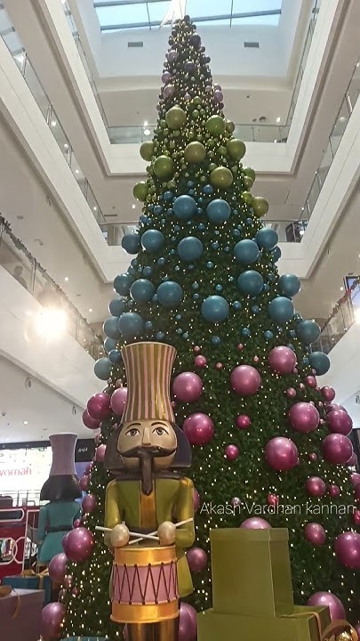 Christmas Tree In Phoenix Mall Chennai christmas shortsvideo punjab-grill-chennai-phoenix-mall-chennai-north-indian-restaurant