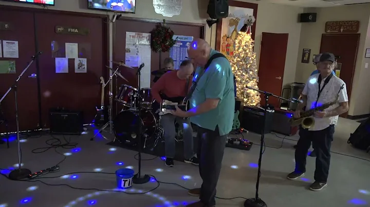 Cool Classic Rock / Blues Jamming at Moose Lodge 1...