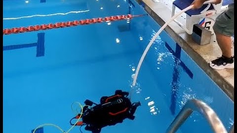 FIFISH W6 STATION HOLDING con DVL