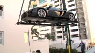 Harrison Crane Service lifting Dwayne Wade's McLaren