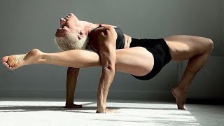 How to do one legs stretching one legs forward fold, middle splits, yoga daily practice, flexibility