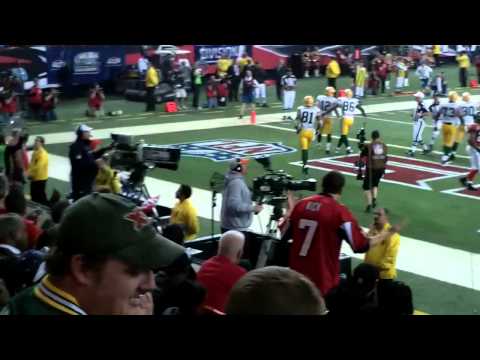 packers-falcons-nfc-playoff---01-15-2011---aaron-rodgers-rushing-td