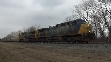 CSX Autorack M204 lead by 2 YN2 AC4400CW