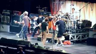 Pearl Jam with Neil Young - Rockin in the free world