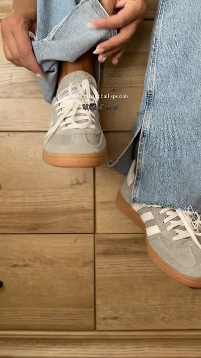 Adidas handball spezial-a must have!🖇️ https://liketk.it/4V4t2 #adidas #adidasshoes #spezial #samba