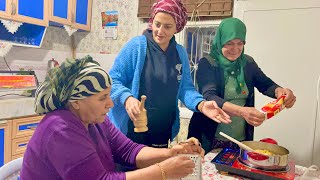 Halam İle Şule Yi̇ne Ortaliği Kariştirdi Ablam Geldi̇ Sobali Köy Evi̇ Akşam Tatlisi