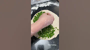 Crispy Chives Stuffed Flat Bread Bolani Bolani Gözlem Chives 