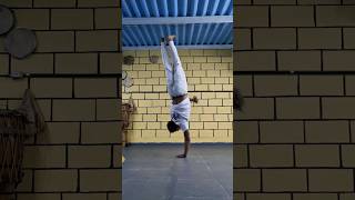 Variações do giro de mão na capoeira #capoeira #acrobacias