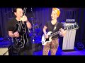 Capture de la vidéo Edgy Alt-Blues From Jesse Dayton And Samantha Fish