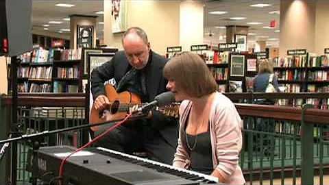 Rachel Fuller and Pete Townshend Barnes and Noble ...