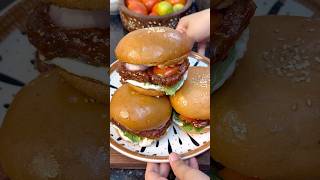 Ye burger try karke pachta rahi thi #shorts #viral #burger