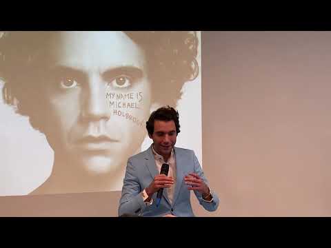 Mika spiega il titolo dell'album My Name Is Michael Holbrook in conferenza stampa