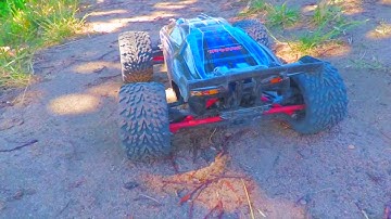 Traxxas E-Revo 4x4: Rough Terrain | 4K Slow Motion