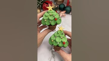 Christmas Tree Cupcakes🎄 #cupcake #cakedecorating #christmas #christmasbaking #shortsfeed #ytshorts