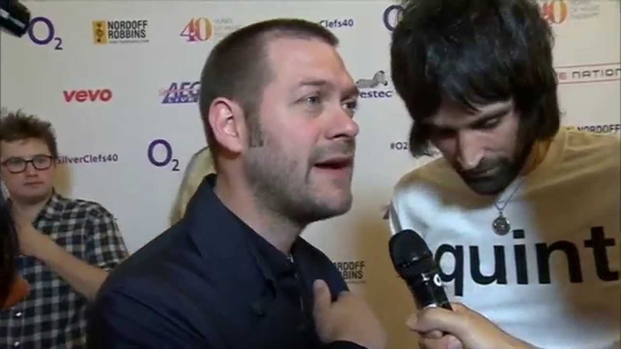 Leciester City fans Kasabian on Nigel Pearson sacking
