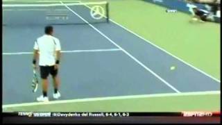 Federer trick shot (between the legs) 2010 US open